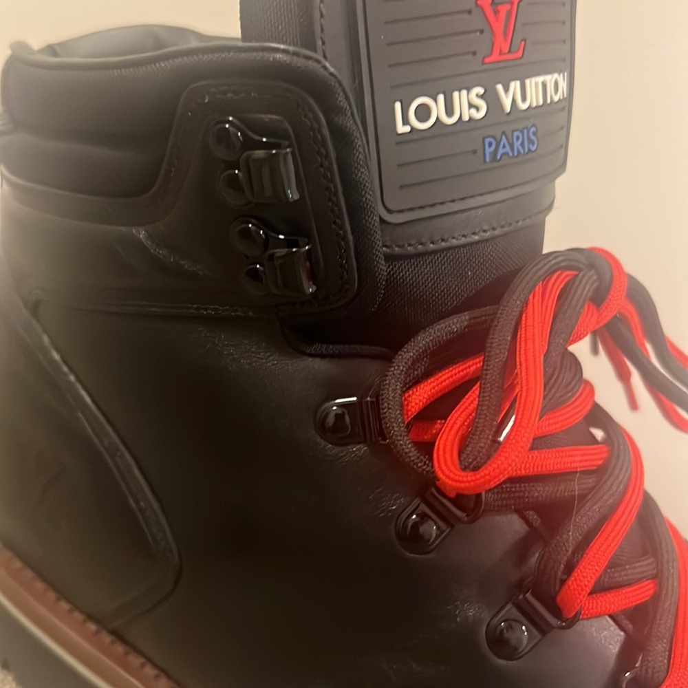 NEW! Rare Louis Vuitton Mens boots sz 9.5